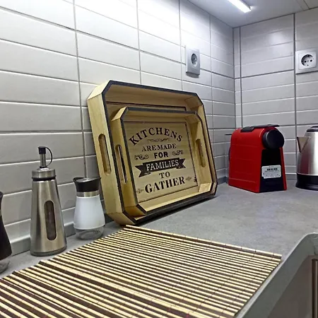 Capsule hotel Kallaris Deluxe House *
