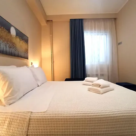Kallaris Deluxe House Capsule hotel